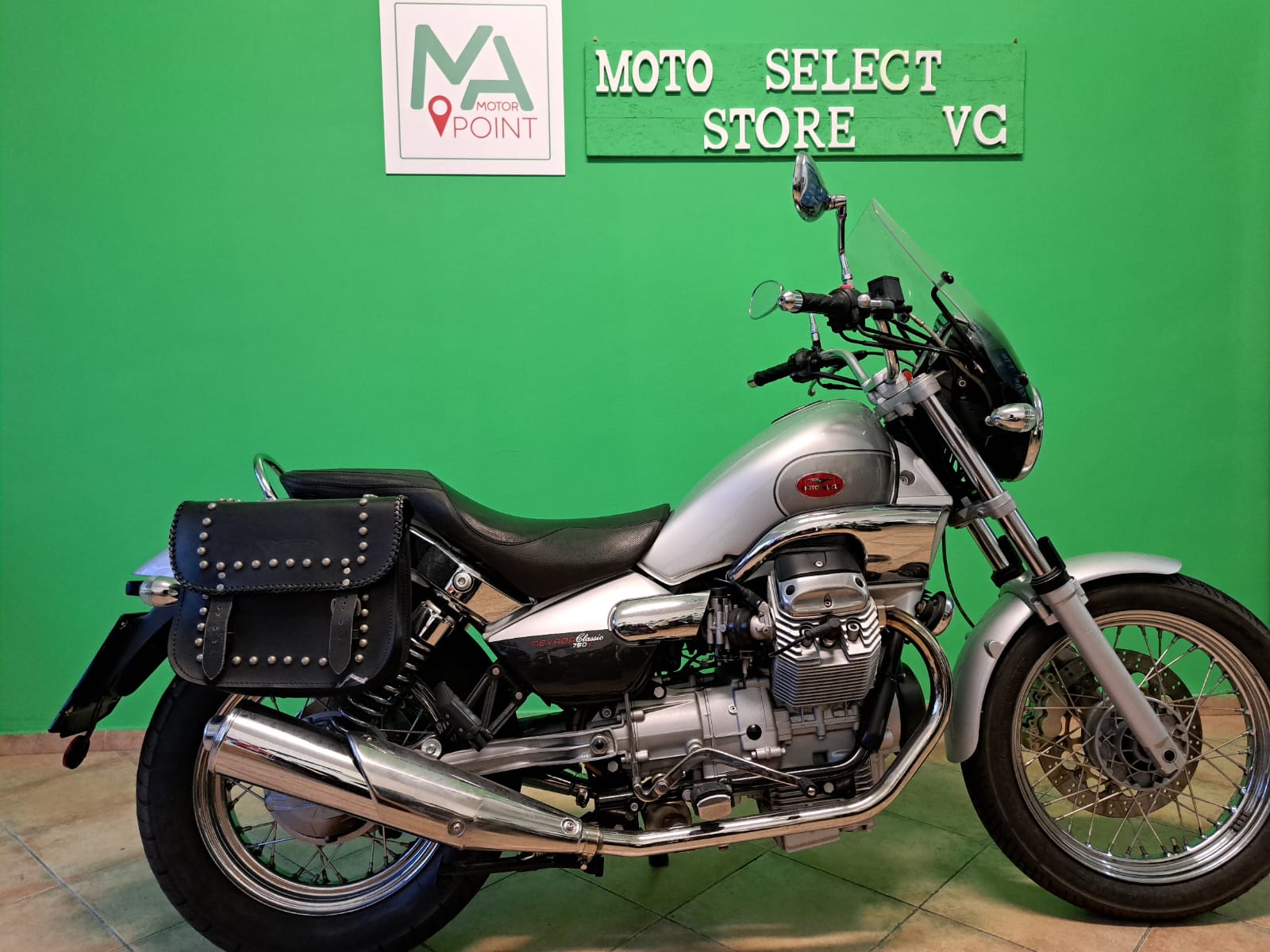 Dettaglio Prodotto MOTO SELECT STORE MOTO SELECT STORE